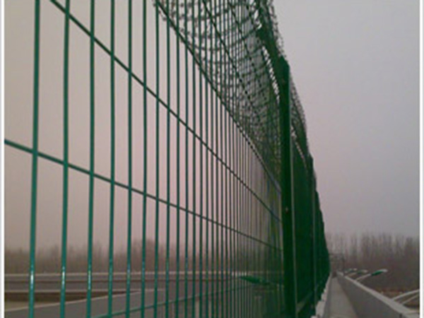 阜阳机场防护栏图片4