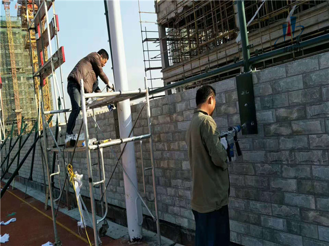 安徽皖西当代运动场围网工程图片4